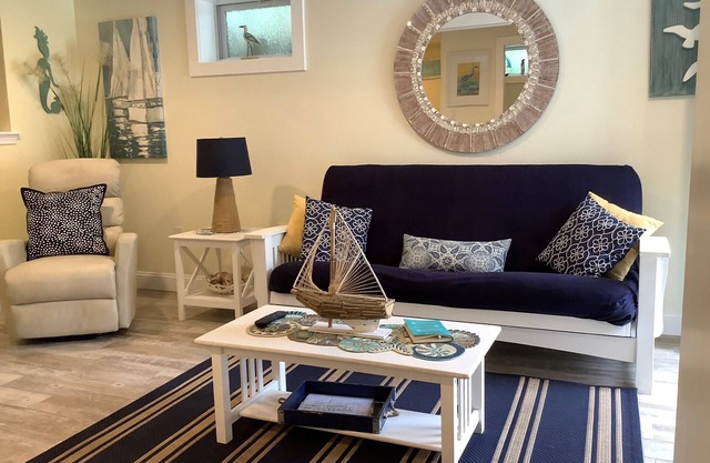 Coastal/modern condo, walking distance to beautiful sandy beach.
