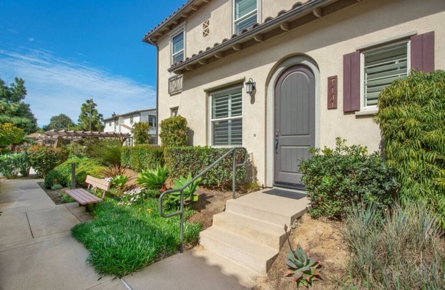 Coastal Village Townhome | Blocks2 Grandview Beach