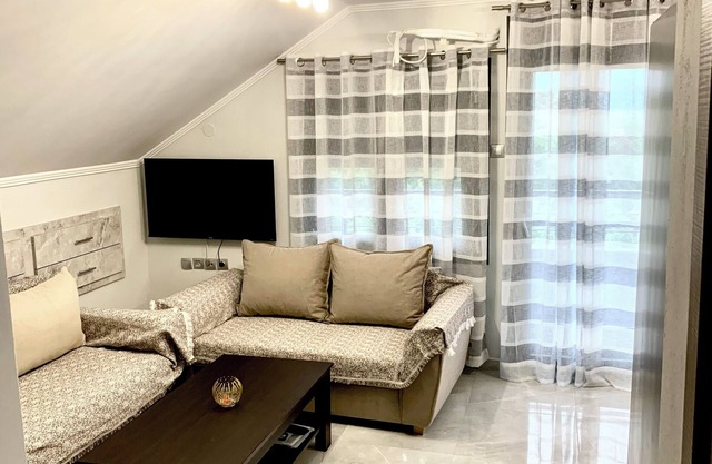 Coastal vista retreat