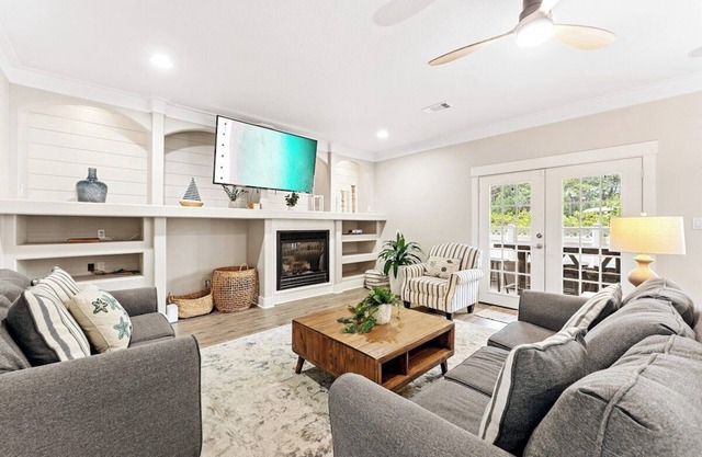Coastal91-Free Golf Cart-Gated Beach Access-2Pools