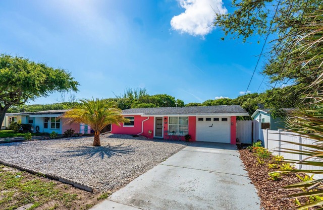 Coconut Cabana fantastic home in the heart of NSB!