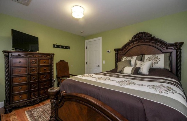 Cold Spring Hotel