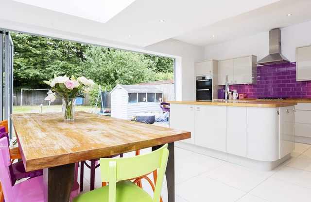 Colourful in Chiswick, by Veeve