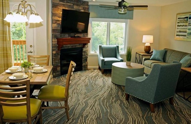 Come stay at Massanutten Resort's Woodstone for a relaxing vacay!