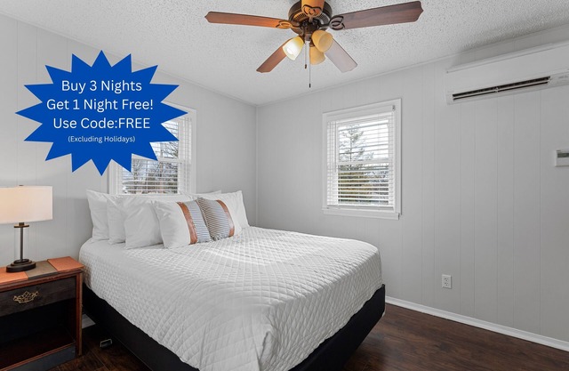 Come stay at this modern 2 bedroom suite, located close to Table Rock Lake and Silver Dollar City!