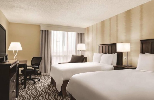 Comfort and Convenience! On-Site Restaurant, Free Parking, Indoor Pool