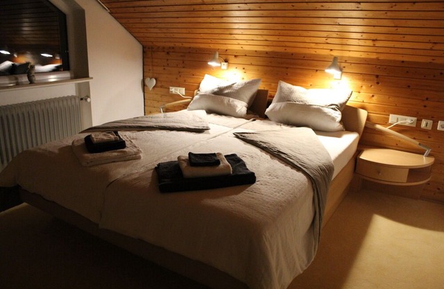 Comfort and tranquility in a romantic, enchanting location in the middle of greenery