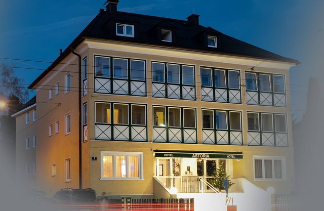 Comfort Double Room - room only - non ref - Astoria, Hotel