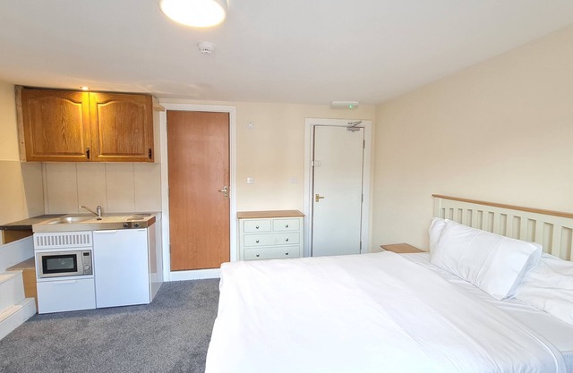 comfort studio with private shower room