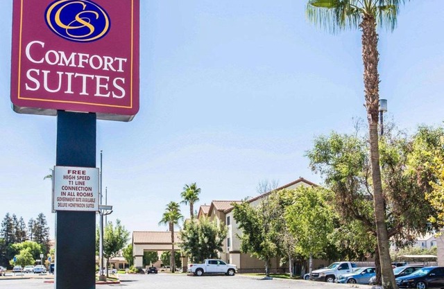 Comfort Suites Bakersfield
