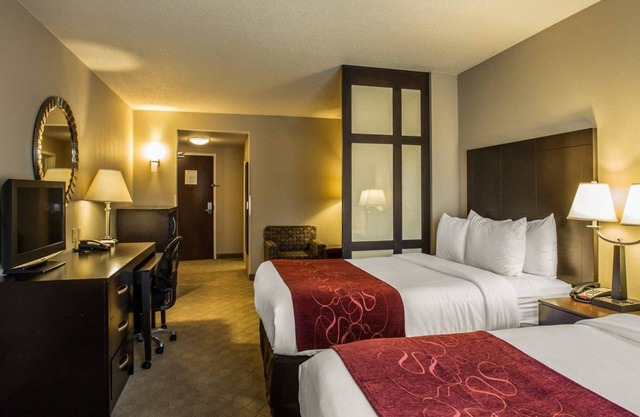 Comfort Suites Huntersville near Lake Norman