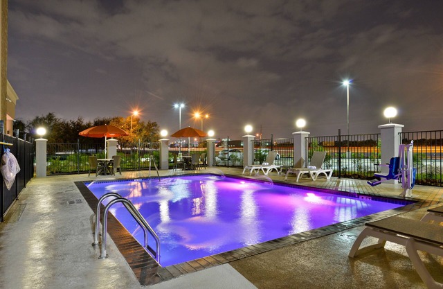 Comfort Suites near Westchase on Beltway 8