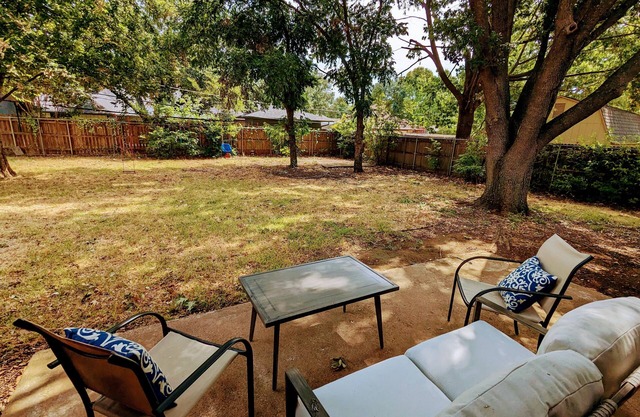 Comfortable home in a convenient location *NEAR GOLF COURSE*