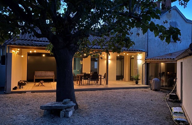 Comfortable (122m2) 1.2km from the beach