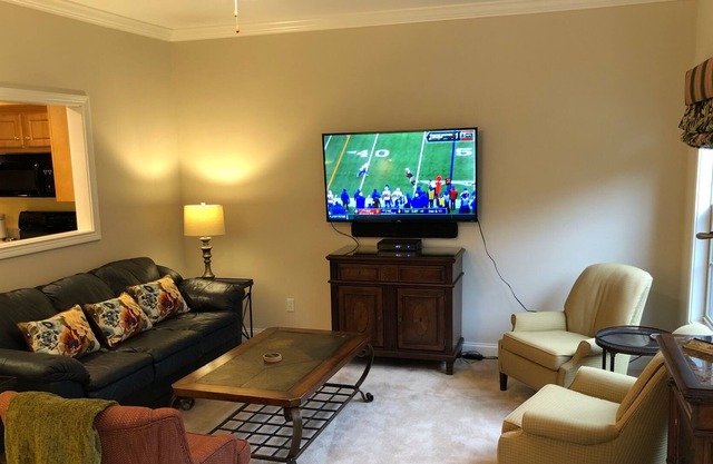 Comfortable 1640 sq. ft. townhouse with 2 car garage in quiet neighborhood