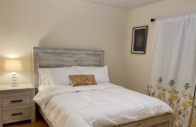 Comfortable beds - 25 mins to Midtown Atlanta