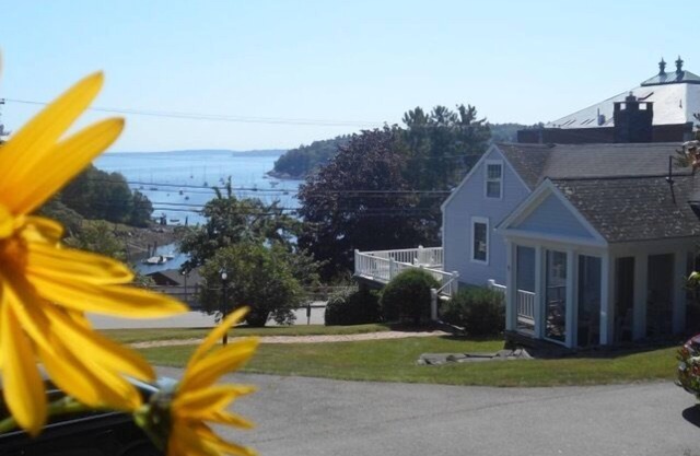 Comfortable one level living overlooking the harbor
