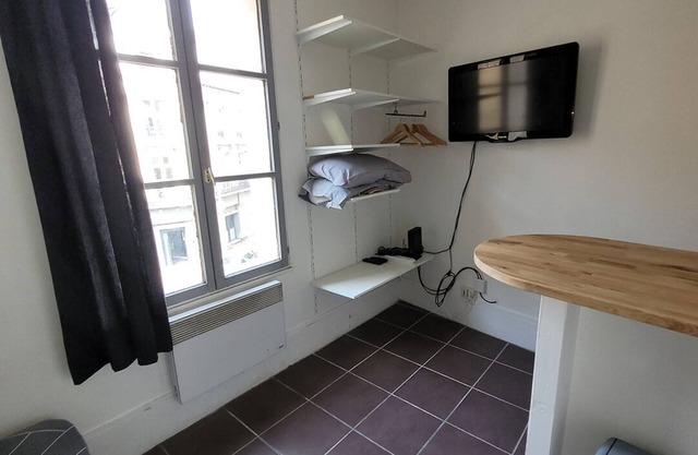 Comfortable studio in the heart of Rouen, next to the Rouen town hall!