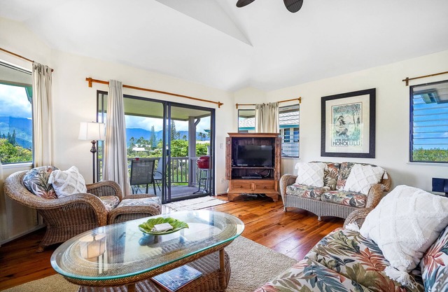 Comfortable villa with amazing views of Kauai - beach nearby