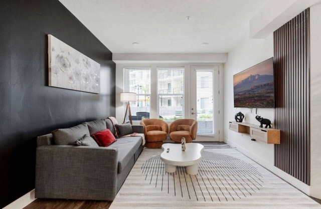 Comfy 1BR w/Parking, Near Temple Sq & Delta Ctr