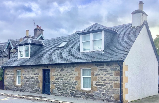 Comfy 3-Bedroom Cottage in Newtonmore, Cairngorms