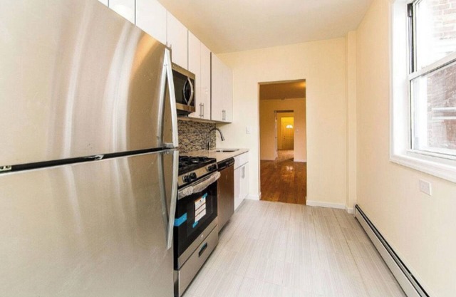 Comfy Bedroom in Gorgeous NEW 2 floor House!