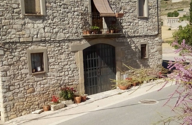 Comfy stone house with views on Trail of Cisters 110km Barcelona