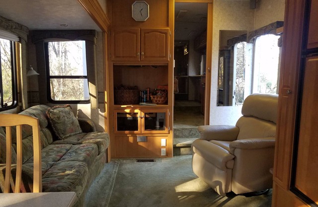 Comfy Trailer between Sacramento & Lake Tahoe