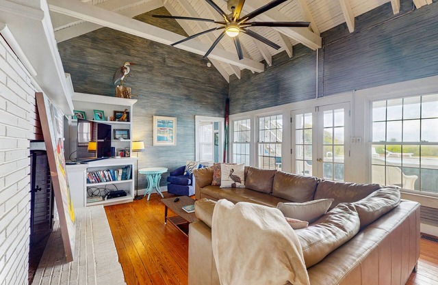 Completely renovated, oceanfront home with private pool, deck, WiFi & AC