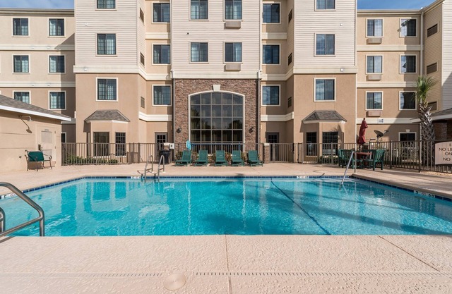 Complimentary Breakfast Buffet + Free Wi-Fi | Short Drive to the Beach