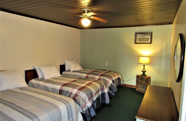 Condo #23 on Kentucky Lake - Lynnhurst Resort