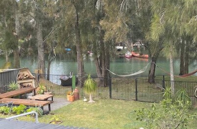Conjola Inn-Let - with SUP's canoe & bikes for two.