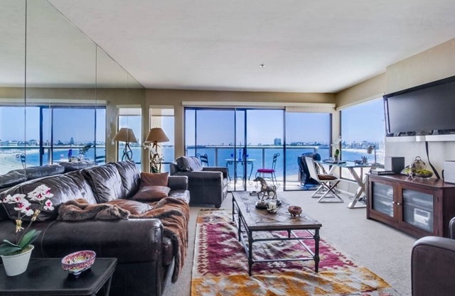 Connie`s Riviera Villa: On the Sand, Balcony+Bikes