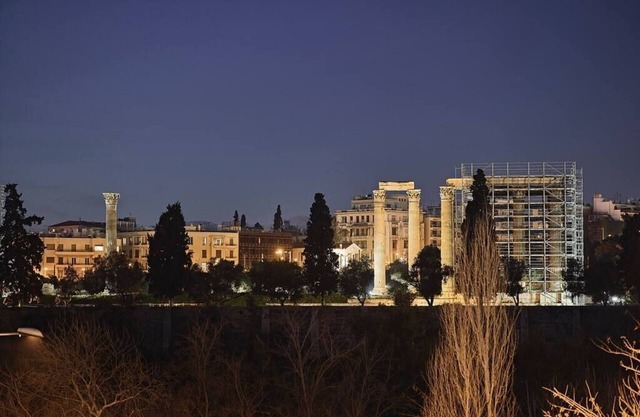 Contemporary Apartment in Central Athens