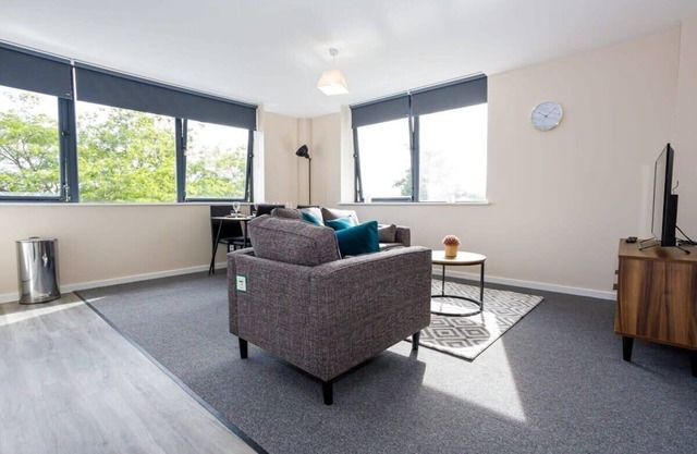 Contemporary & Bright 2 Bed Apartment, Manchester