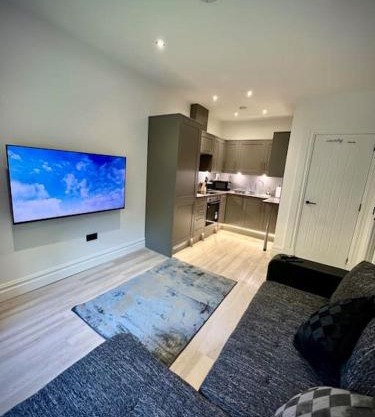 Contemporary Flat in Prime City Centre