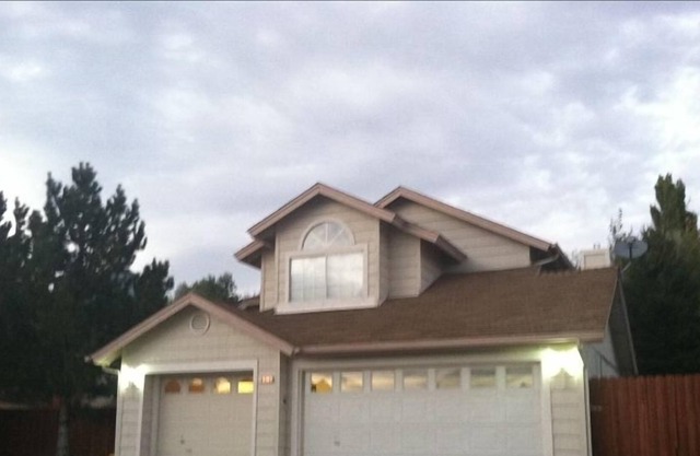 Contemporary Home on a Quiet Cul-D-Sac in Northwest Reno.