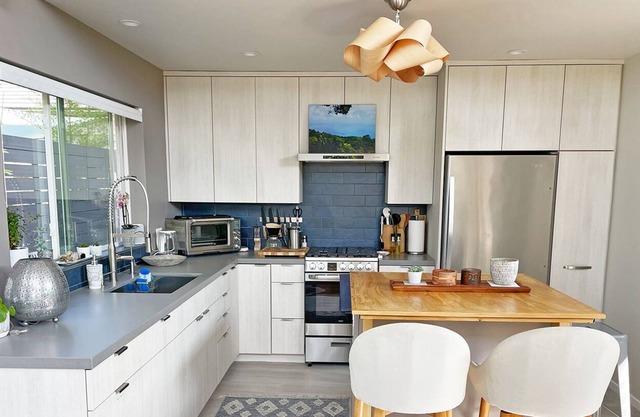 CONTEMPORARY HOME in SB