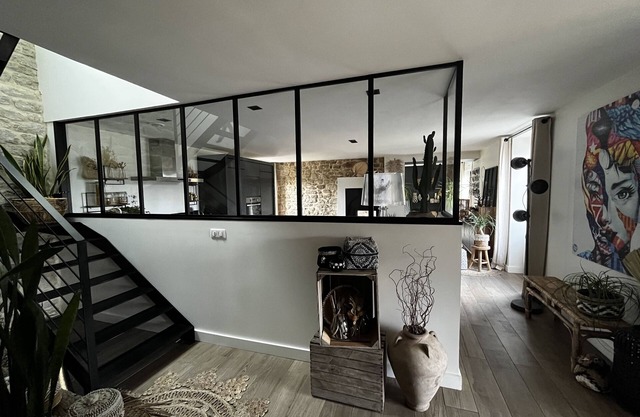 Contemporary longère by the sea