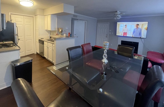 Contemporary one bedroom suite