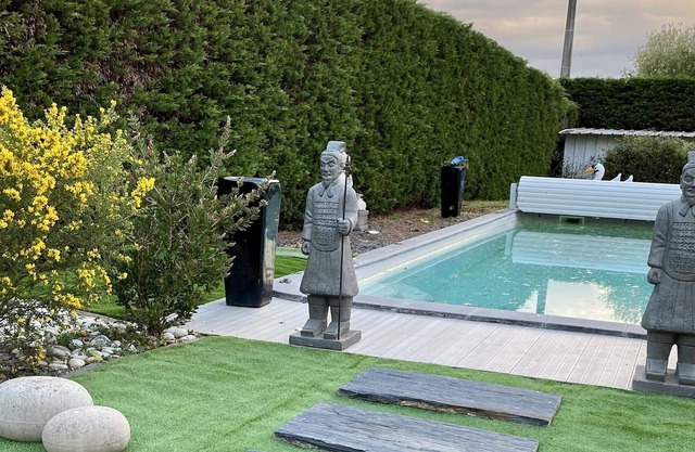 Contemporary pool spa villa BORDEAUX