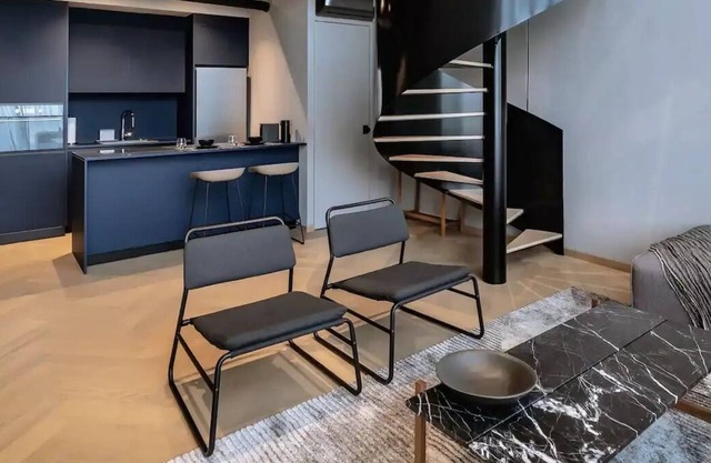 Contemporary skyloft with unique style