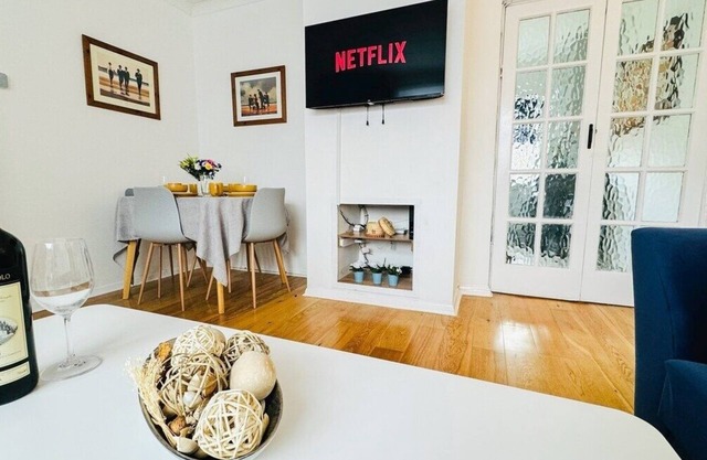 Contractor + Business Stays | Sleeps 7 | 20% OFF