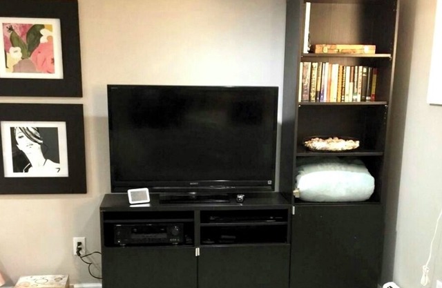 Convenient and Cozy Studio. Close to American Dream, Met Life and NYC.