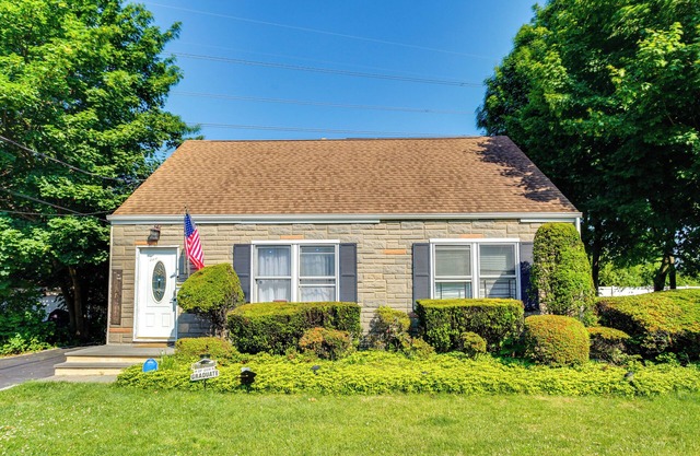 Convenient Apt: 2 Mi to Sprain Ridge Park!