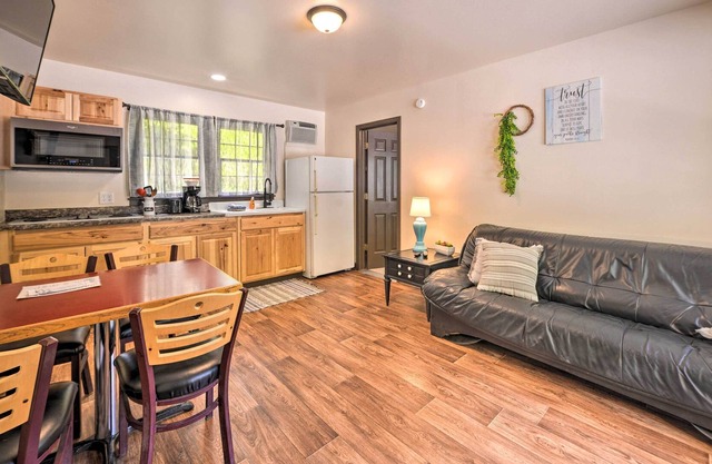 Convenient Murray Apt in Lakefront Resort!