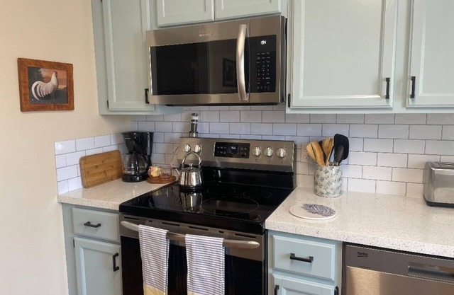 Convenient Townhome in the heart of horse and bourbon country!