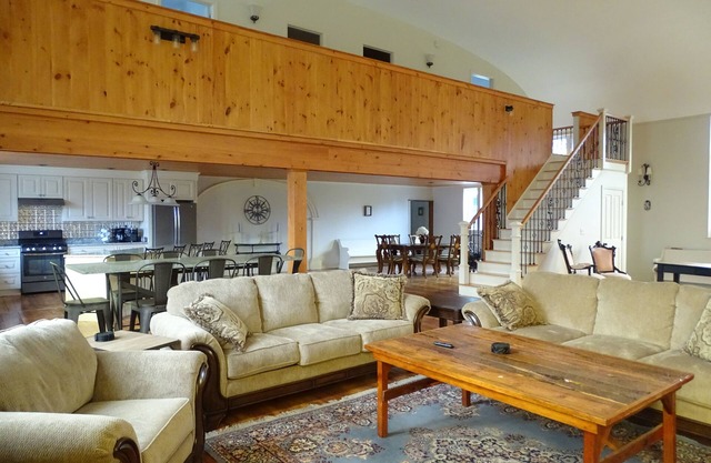 Converted 1830 Church - Newly Renovated For your Stay