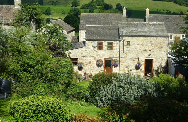 Converted Stable in beautiful Bishopdale. Visit Britain 4 Star gold award