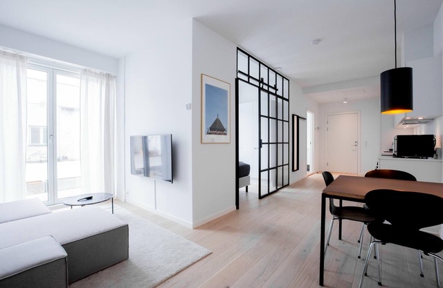 Cool 1-bed w/new yorker vibes and private terrace - 220
